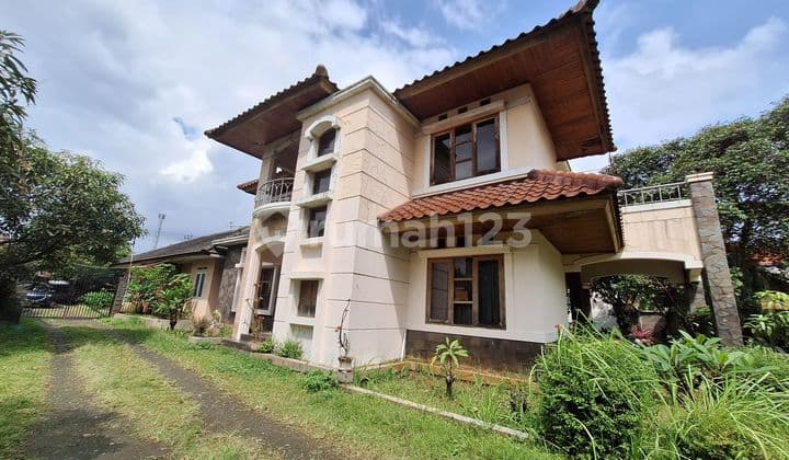 Dijual Rumah Tropis Modern Dekat ke Area Industri Rancaekek