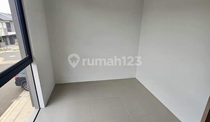 Disewakan Rumah Hoek Park Serpong, Citizen Park Xyz, Karawaci, Tangerang