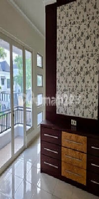 Dijual Rumah Delatinos BSD, Bahamas Resort. Dekat Akses Tol. 2 Lantai, SHM. Siap Huni