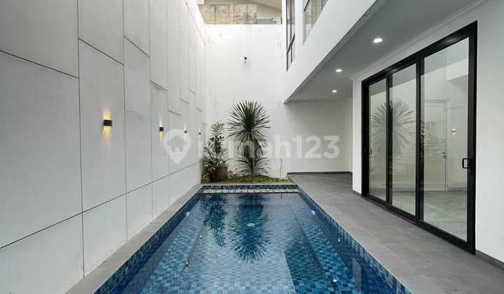 Disewakan Rumah Modern Dengan Kolam Renang Kemang Jakarta Selatan