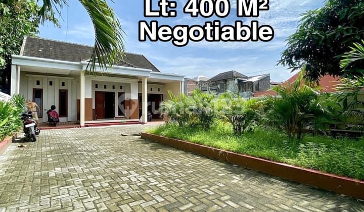 Spacious Land House Near Town 400 Green Area