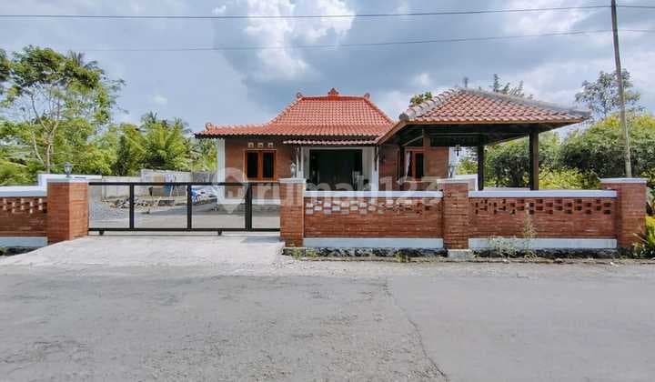 Rumah Joglo Luas Dan Asri Jalan Magelang Turi