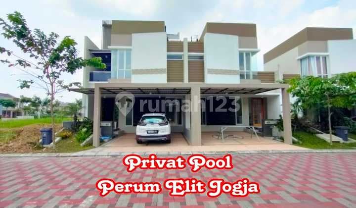 Rumah Kolam Renang Dalam Perum Dekat Ugm