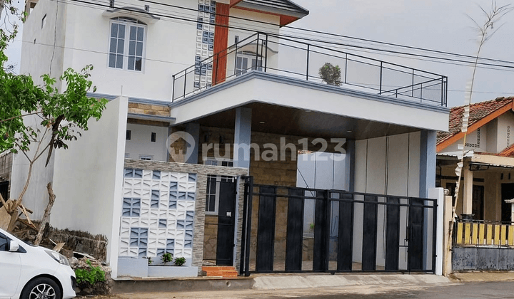 Rumah Hadap Gunung Dan Sawah Kaliurang Jogja