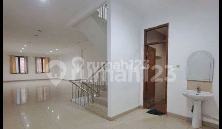 Ruko muara karang Raya Jakarta Utara