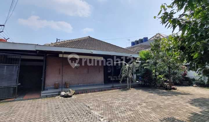 Rumah, 2 Lantai, SHM Jl. Supratman, Bandung