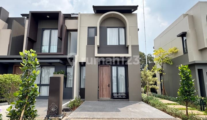 Rumah 2 Lantai 2 Bedroom Vyorelle Vireya 5 X 12 BSD Dekat Tol Dekat Sekolah