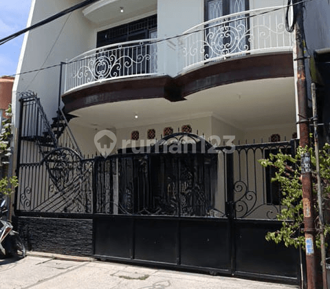 Dijual Cepat Rumah Cocok Untuk Kost Di Pakis Tirtosari KT