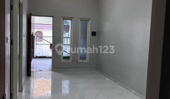 DIKONTRAKAN RUMAH RUNGKUT PERMAI AD