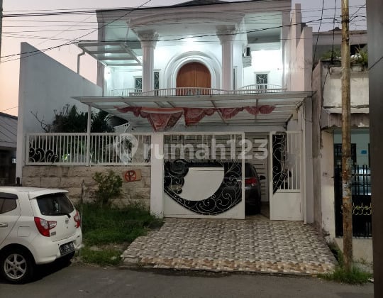 Dijual rumah di Petemon 2 lt plus furnish HN Dijual rumah di Petemon 2 lt plus furnish HN