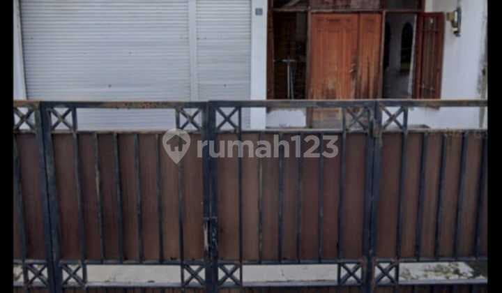 Dijual Rumah atau Ruang Usaha Strategis di Kedungdoro (At)