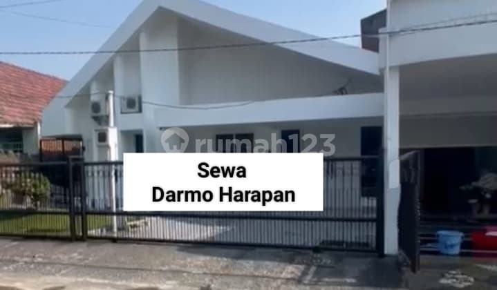 Disewakan Rumah Besar Terenovasi di Darmo Harapan (H Y)