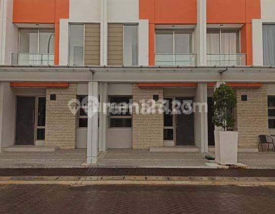 Disewakan Rumah PIK 2, uk 4,5x12,5, 2 Lantai, Siap Huni