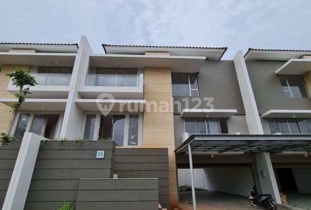 Dijual Rumah Siap Huni Golf Island PIK, uk 12x25, 3 Lantai, AJB