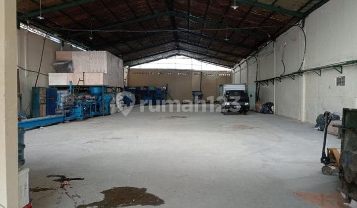 Warehouse for Quick Sale on Jl Raya Rancaekek Bandung