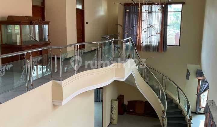 Rumah Dijual di Istana Regency 1 di Pasteur Kota Bandung