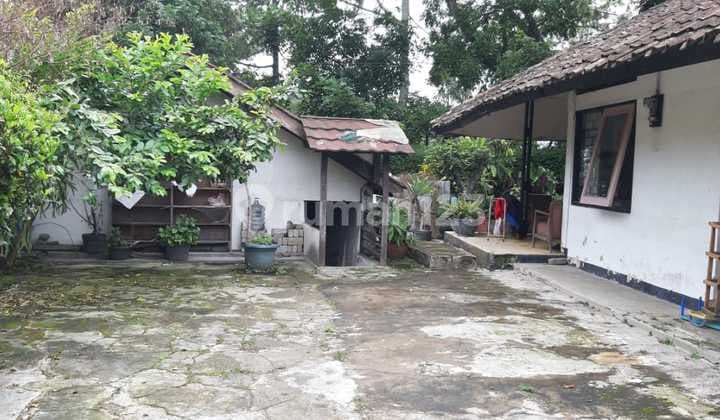 Rumah di Mainroad Setiabudi Bandung Dijual di Jl. Dr. Setiabudi