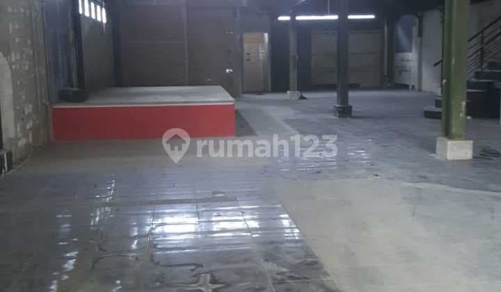 Ruko Disewakan Lokasi Mainroad di Jl. Jend. Sudirman Bandung