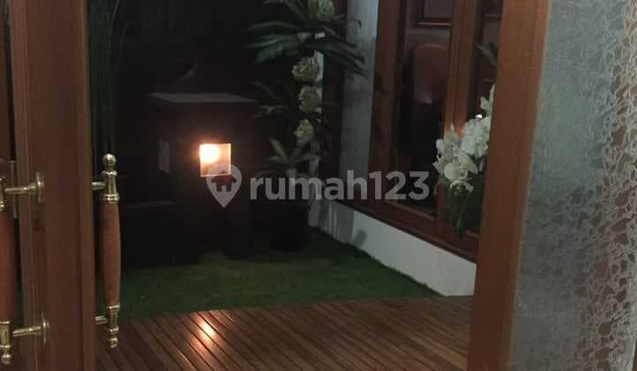 Rumah 2 lantai terawat siap huni dijual cepattt di Batununggal