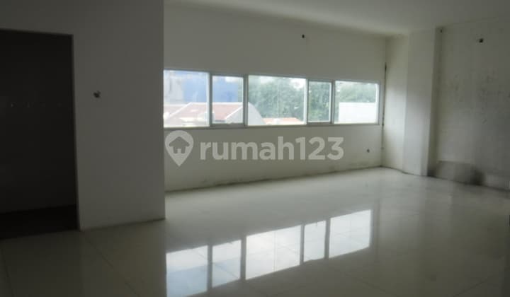 For Sale Good Commercial Space in Gambir Area, Central Jakarta, Fast Transaction