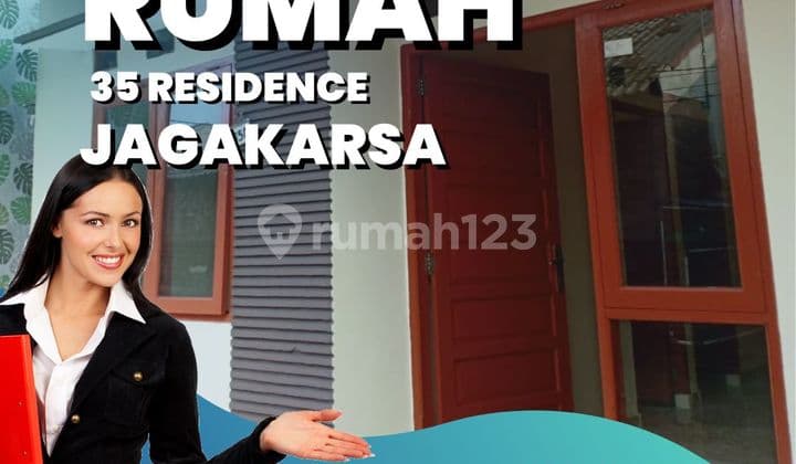 For Rent 2-Bedroom House with AC (in each room) 24-Hour Security at Jl. Raya Jagakarsa No.35 Jagakarsa, South Jakarta. Strategic Location, Cheapest Price. BOOK NOW !!