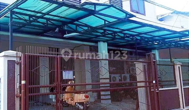 Di Jual Rumah KOST HARGA PASARAN 18 M JUAL HANYA 9 M di Jl. Dr. Susilo IIB No.42, Grogol, Jakarta Barat Sangat Strategis untuk MAHASISWA DAN KARYAWAN NEGO SAMPAI DEAL !!