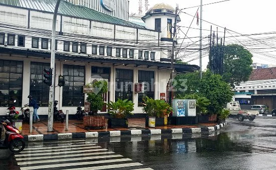 Jual Ruko Langka Super Strategis Hoek 1100 M2 di Asia Afrika Bandung !