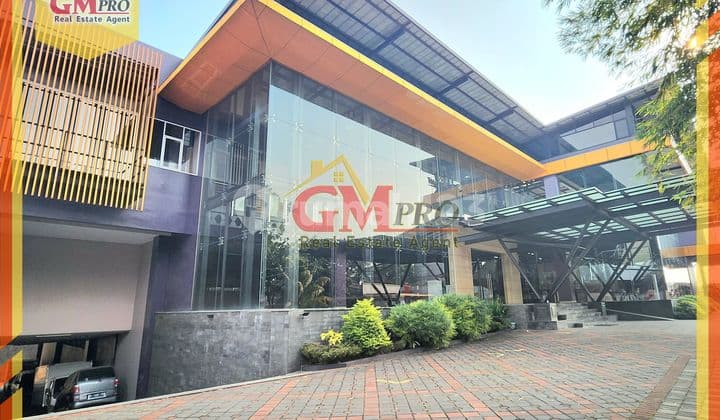 Gedung Mewah Multi Fungsi di Cimahi Tengah