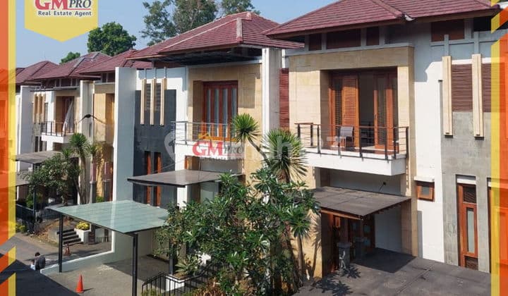 Rumah Lux di Ciumbuleuit - Bandung Utara