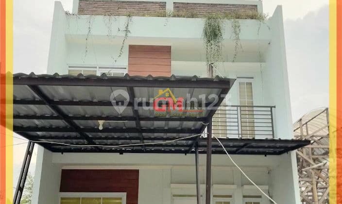 RUMAH VILLA DI KOLONEL MASTURI, LEMBANG - BANDUNG UTARA