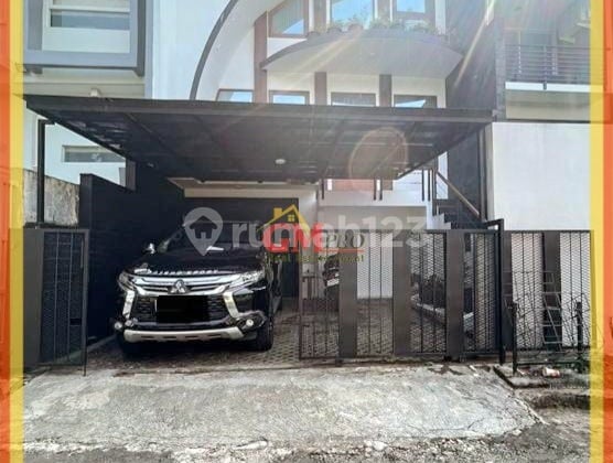 Rumah di Setraduta - Bandung Utara