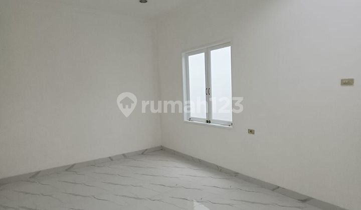For Sale Newly Renovated House in a Quiet Complex, Old East Pluit