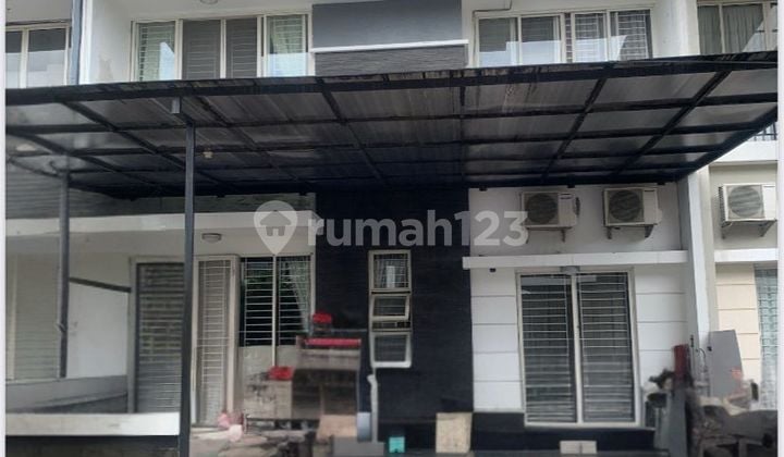 Dijual Rumah Kompleks Green Mansion, Jakarta Barat Siap Huni, Rapi dan Semi Furnish