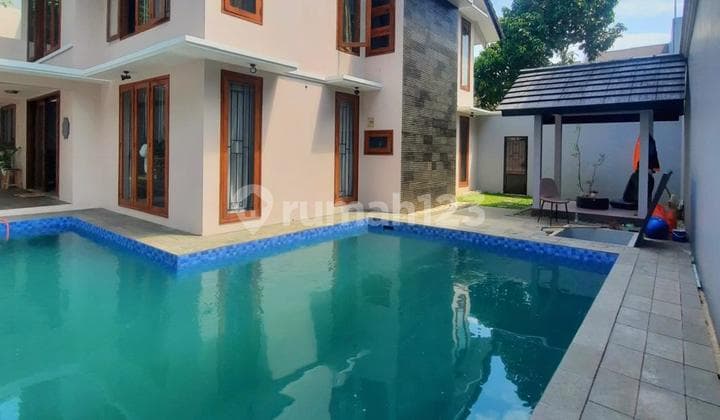 For Sale House In Avizesa Complex Cirendeu East Ciputat