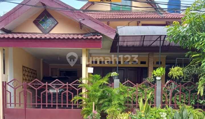 Rumah di Bintaro Sektor 3, Dalam Komplek Besar Bebas Banjir Dekat Bintaro Plaza