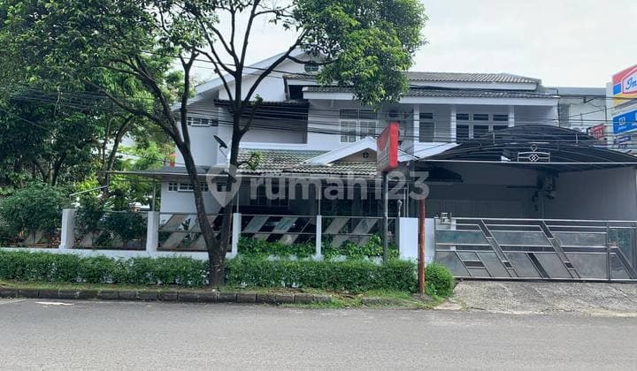 Dijual Rumah Bintaro Jaya Sektor 9, Rumah Luas 2 Lantai Posisi Hoek