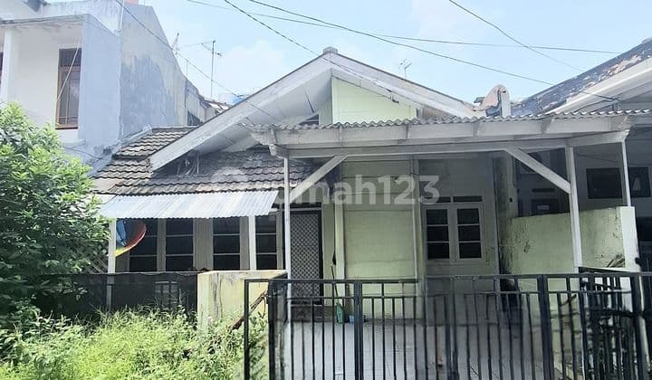 Rumah Murah Bintaro Sektor 1 Jakarta Selatan, Dalam Komplek Besar
