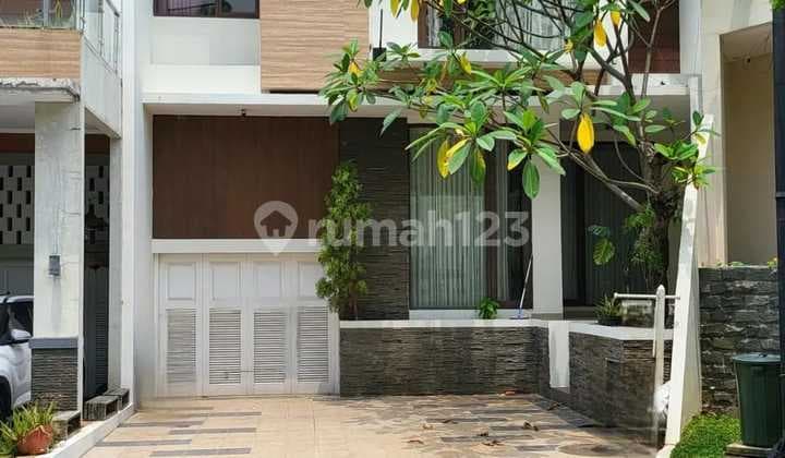 Rumah di Kebayoran Bintaro Jaya Sektor 7, Siap Huni Lokasi Strategis