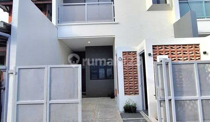 Rumah di Ciputat Dekat Stasiun KRL dan Bintaro, Brand New Siap Huni