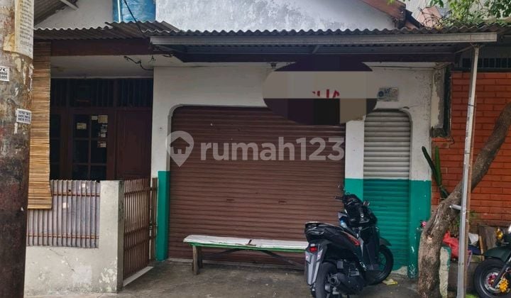 *Dijual Rumah Lama Hitung Tanah di Tanah di Tanjung Duren, Jakarta Barat..*(Kode Rmrg 2915) *Dijual Rumah Lama Hitung Tanah di Tanah di Tanjung Duren, Jakarta Barat..*(Kode Rmrg 2915)