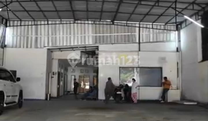 *Disewakan Bangunan Eks Bengkel dan Tanah Luas 540M2 di Pinggir Jalan Jembatan Lima, Jakarta Pusat..*(Kode Rmrg 2943 )