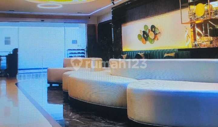 *For Rent Building for Office, Showroom, Cafe, Etc. in Radio Dalam with 1600M2 Land Area, South Jakarta*(Code Rmrg 2954)