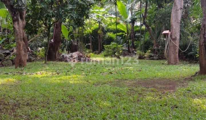 *dijual Rumah Tua Terawat / Hitung Tanah**dalam Komplek Perumahan**jl. Raya Panjang**kebon Jeruk,* *jakarta Barat.*(kode Rmrg 2712)