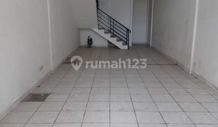 *Disewakan Ruko 4 Lantai di Pinggir Jalan Kh.hasyim Ashari, Cipondoh, Tangerang, Banten.*(Kode Rmrg 2900)