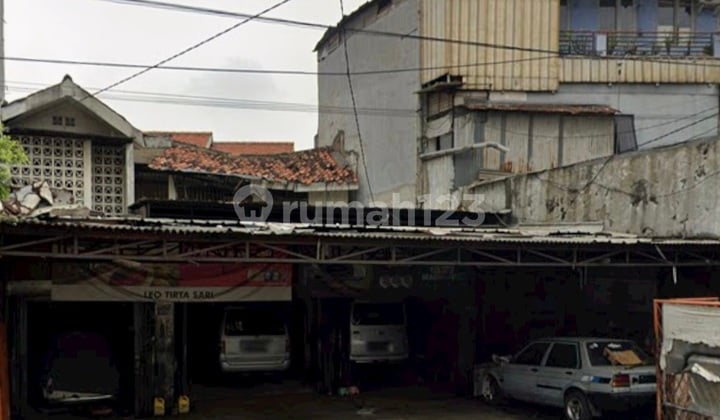 *Cheap Land for Sale by the Roadside in Grogol, West Jakarta..*For Sale! Rare House with Land Calculation in Grogol, West Jakarta (Property Code Rmrg 2980)
