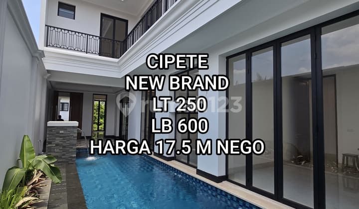 Rumah Baru Private Pool di Cipete Jakarta Selatan