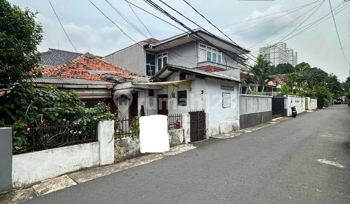 Rumah Hitung Tanah Di Menteng Jakarta Pusat
