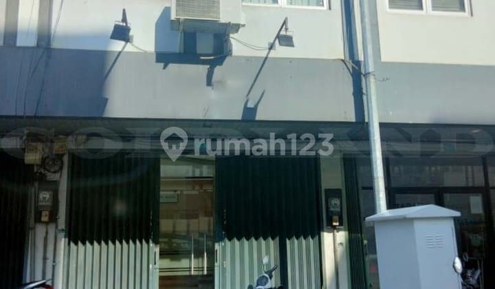 Kode 17427 Br Fd, Ruko Dijual Kelapa Gading, Luas 4,5x18 Meter