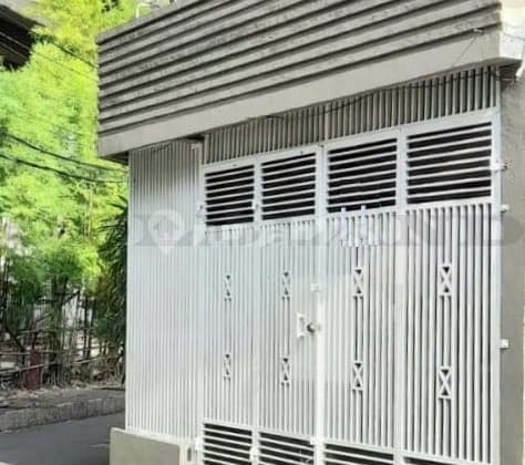Rumah Dijual Pasar Baru, Full Furnish, Luas 6x19 Meter, Kode 18405 Ta fd