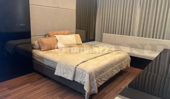 Apartemen Dijual The Kensington Royal Suite, Full Furnish, Luas 123 Meter, Kode 14481 Fd br
